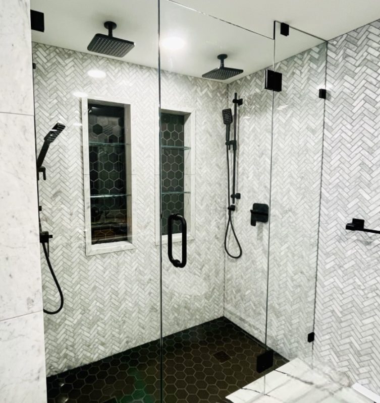 custom-shower-with-matte-black-hardware